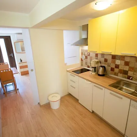 Apartman Dario Direkt Am By Interhome